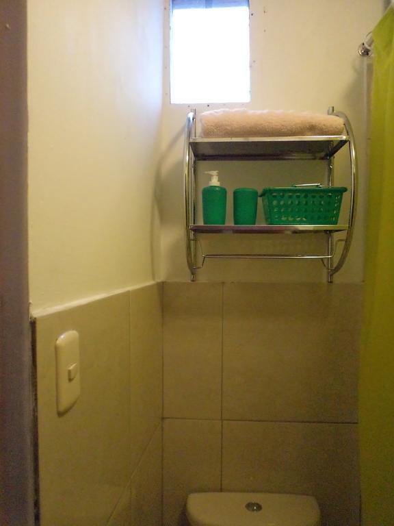 La Casa De Karla Hostel Лима Стая снимка