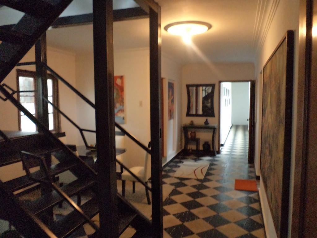 La Casa De Karla Hostel Лима Стая снимка